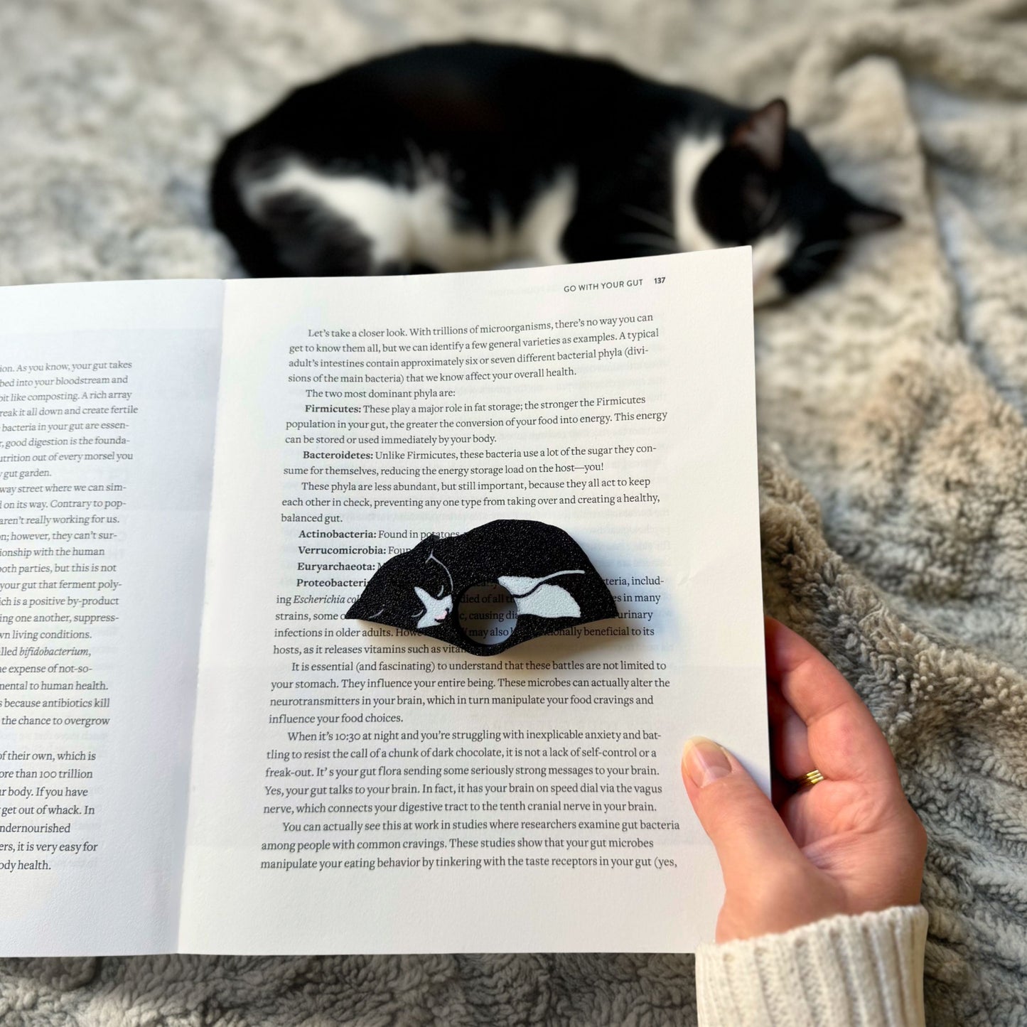Adorable Tuxedo Cat Book Page Holder Ring